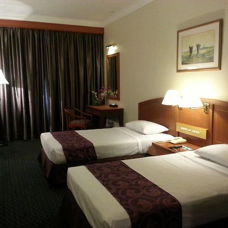 Orkid Hotel Melaka Exteriör bild